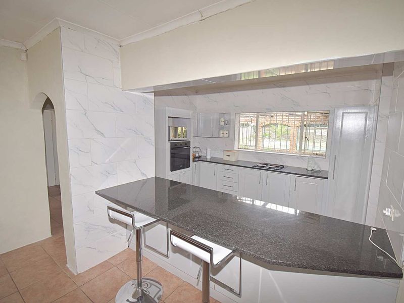 Welcome to your dream home - Photo 8