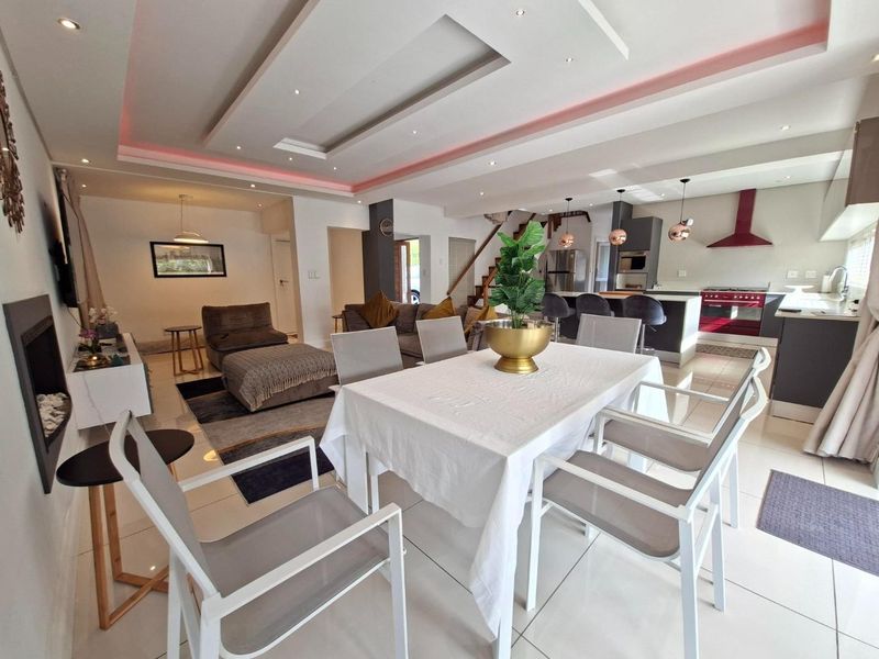 Luxury, Style &amp; Sophistication in a Prestigious Eco Estate - Photo 4