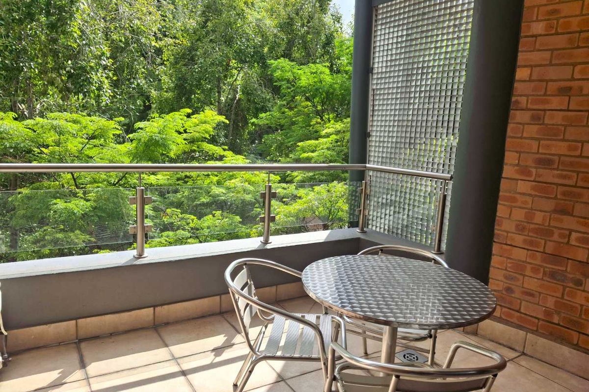 A BEAUTIFULLY FURNISHED TWO BEDROOM APARTMENT - Photo 5