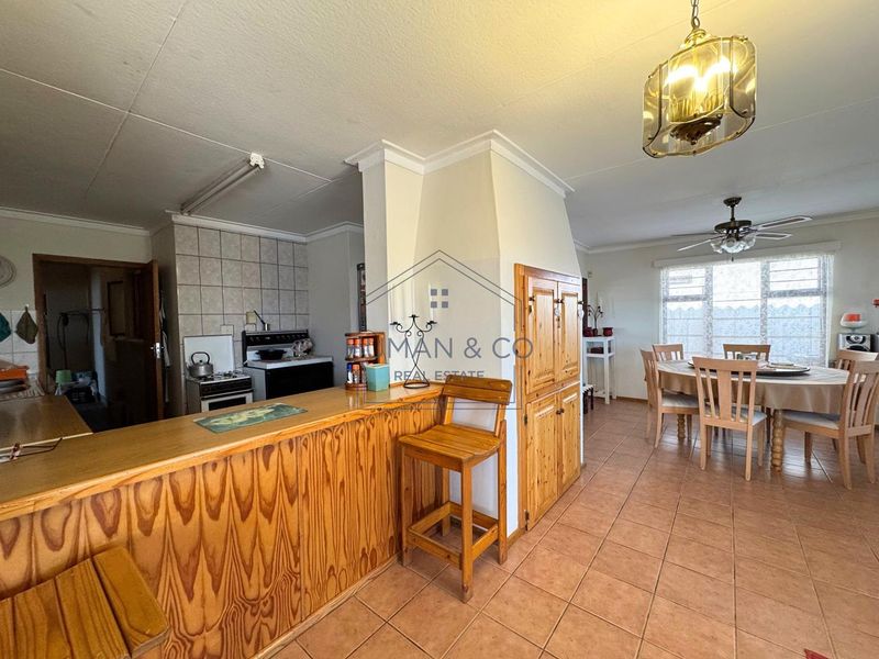 Spacious Family Home with Income Potential in Meersig - Photo 6