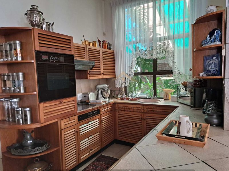 Expansive Lagoon front family home for sale in Walvis Bay for N$ 17 mil - Photo 7