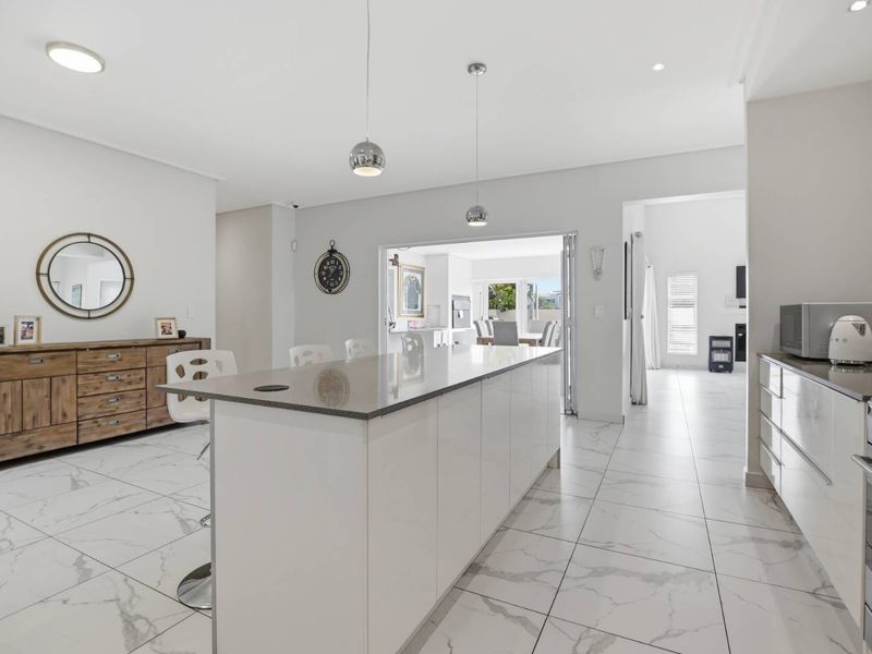 A RARE FIND IN SOUGHT-AFTER SAGEWOOD LIFESTYLE ESTATE - Photo 7