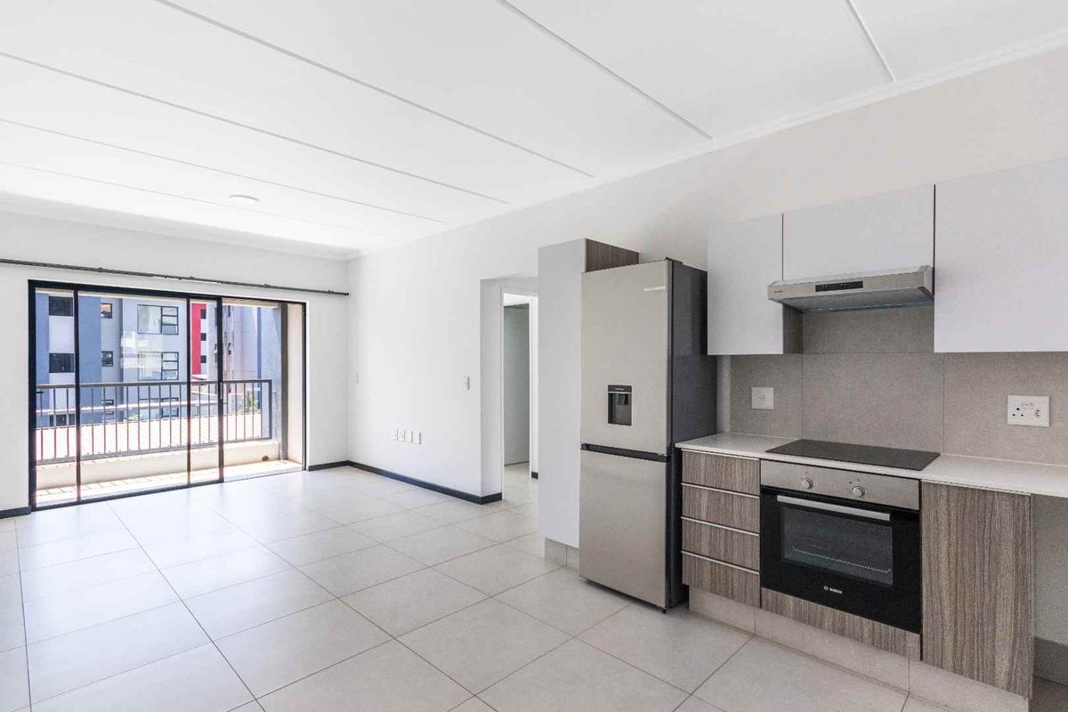 Two Bedroom Apartment in Secure Estate - Photo 3
