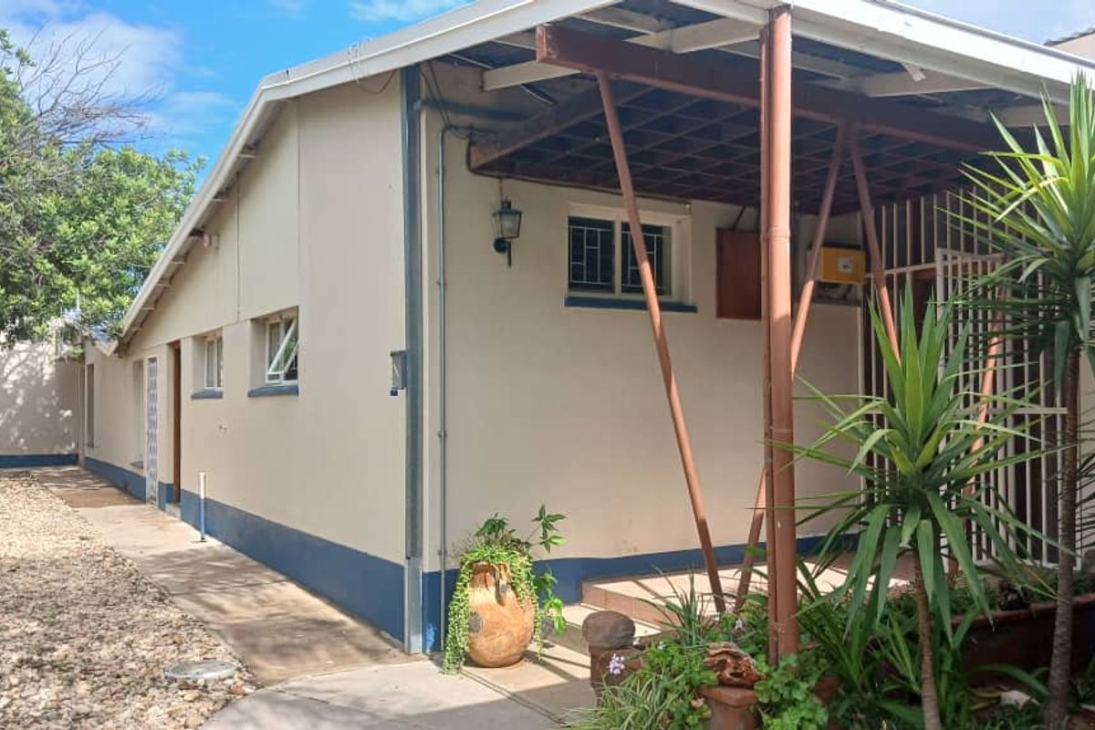 "Prime Location: Central Okahandja for Institutional or Business Development!" - Photo 2