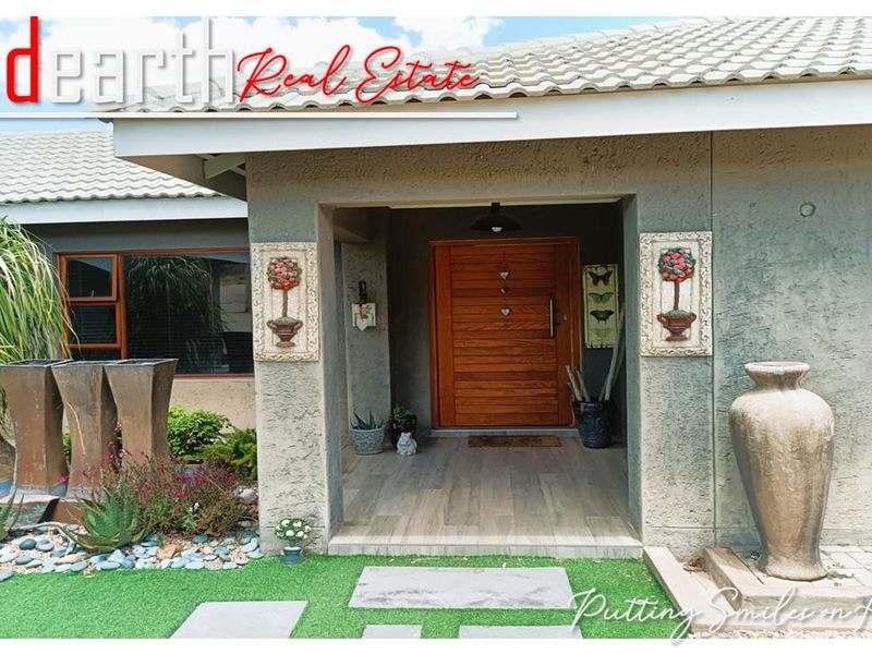 "Versatile Luxury" - Photo 2