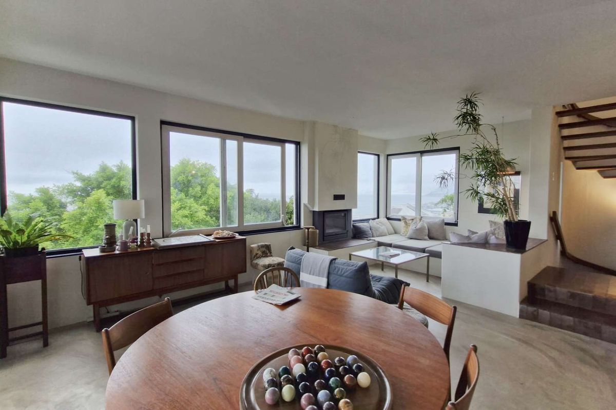 4-Bed Hillside Home with Natural Pool and Endless Ocean Views - Photo 3