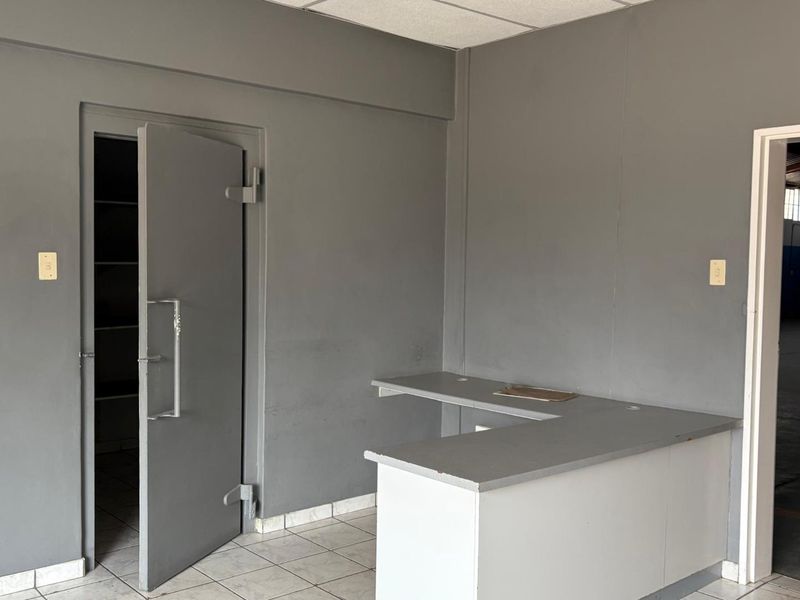 Industrial Property for Sale Otjiwarongo - Photo 6