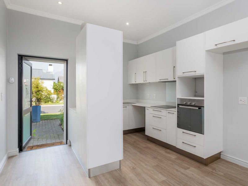 Spacious Two-Bedroom Home at Val de Vie Evergreen on Val de Vie Estate - Photo 2