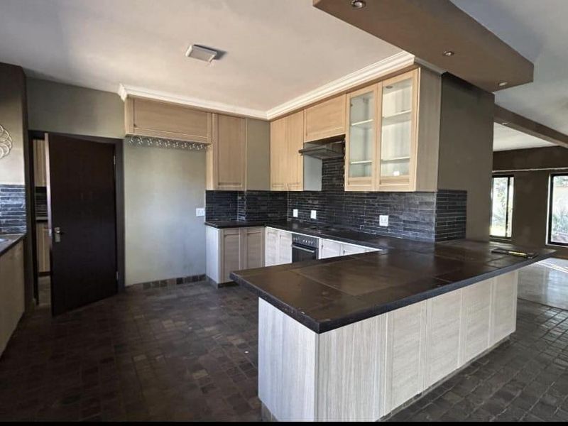 Expensive Living - Photo 6