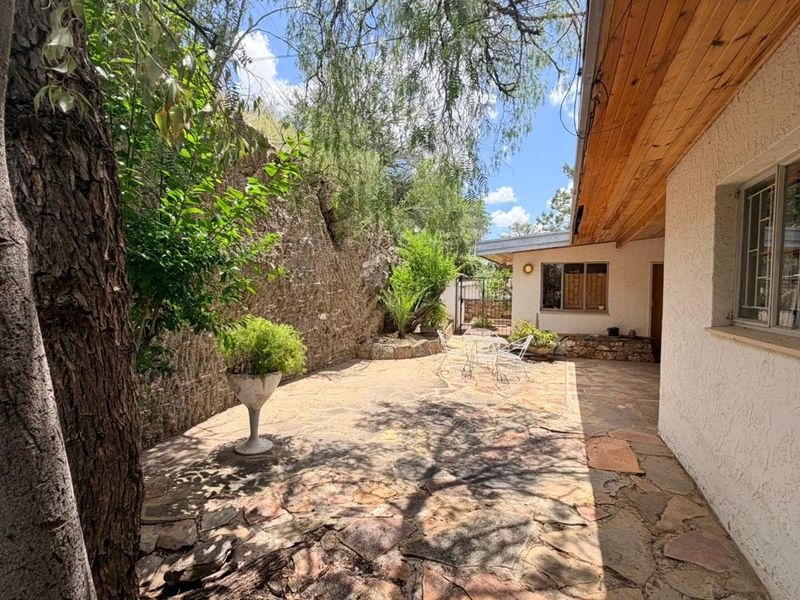 3 Bedroom House For Sale in Luxury Hill - Photo 7