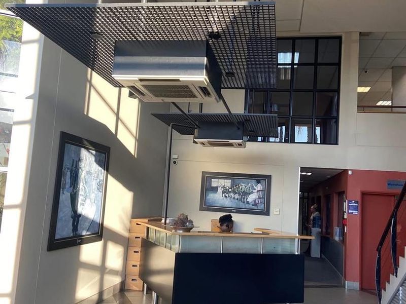 Business Commercial property For Sale in Windhoek Ausspanplatz - Photo 2