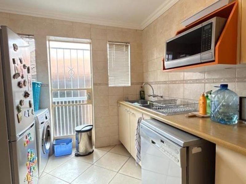 2 Bedroom Townhouse for Sale in Risana - Photo 10