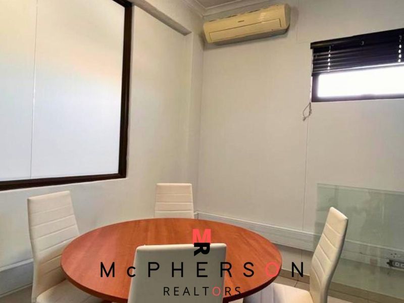 Beautiful Office Space for Sale - Photo 8