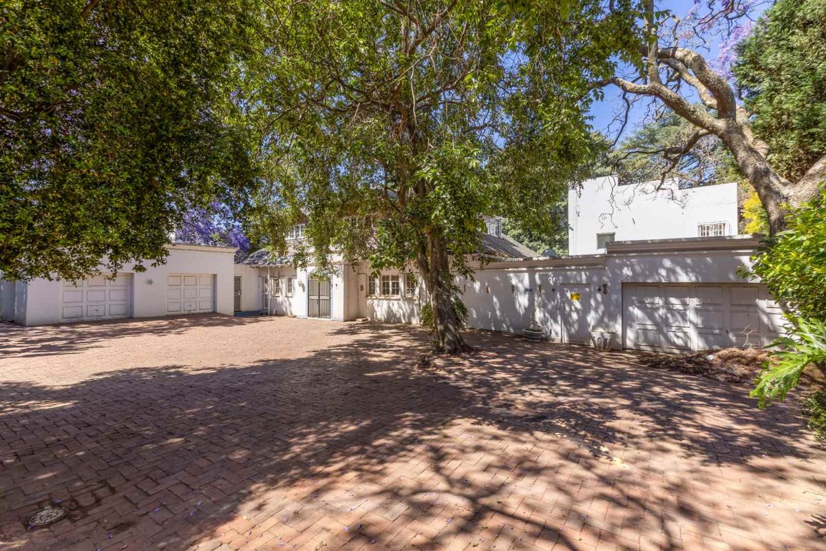 CALLING ALL DEVELOPERS - PRIME PIECE OF LAND IN THE HEART OF MELROSE - Photo 5