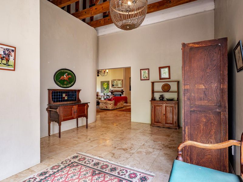 Charming Farm House in Alverstone Equestrian Estate - Photo 5