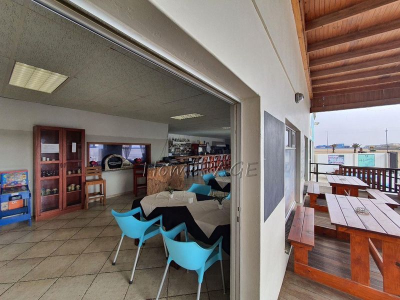 Retail Building and Running Concern, Henties Bay:  SKUBBE BAR IS FOR SALE - Photo 6