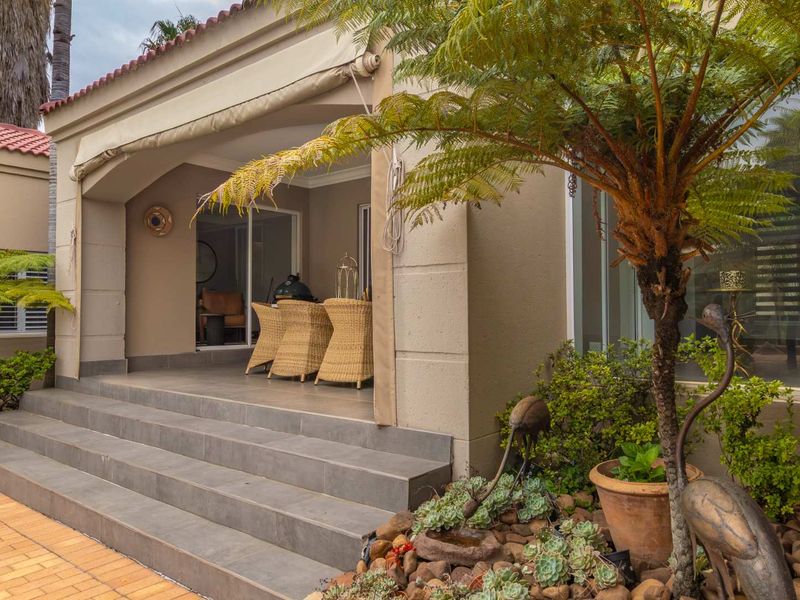 Corporate Luxury Living in an Exclusive Lifestyle Estate - Photo 5