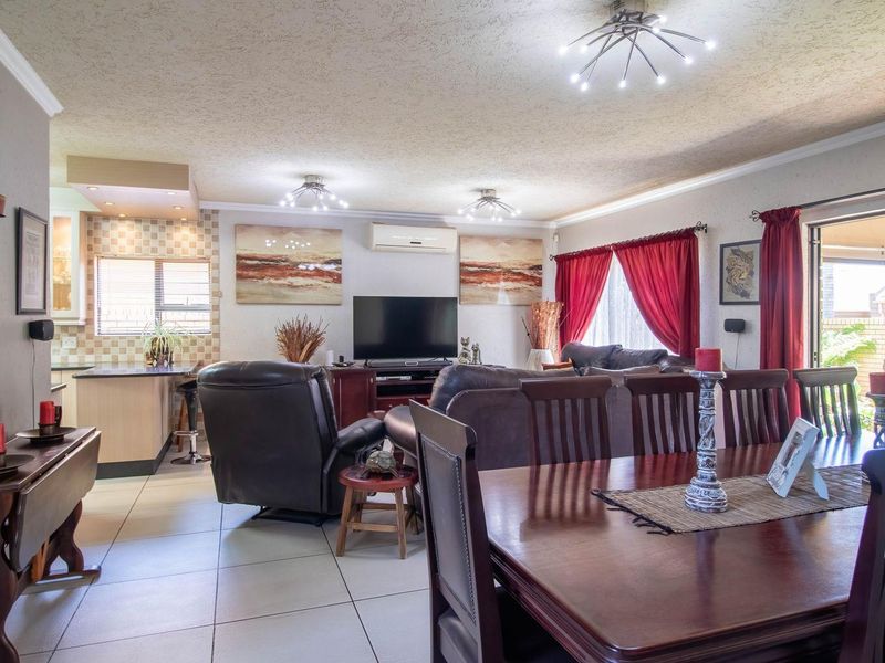 Low Maintenance Cluster. - Photo 9