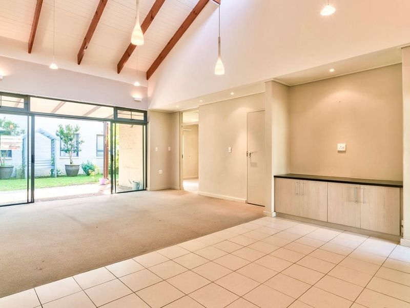 RETIREMENT LIVING AT ITS BEST - Photo 4