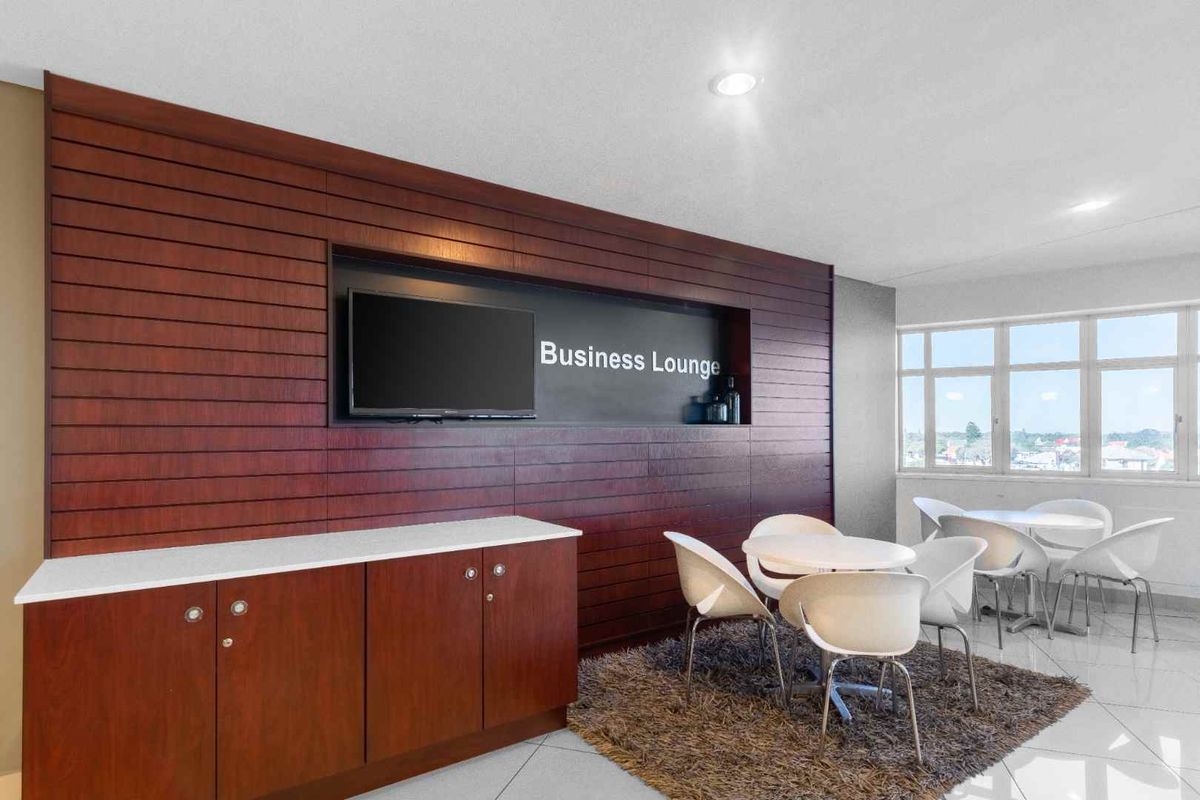 Find office space in Regus Port Elizabeth for 5 persons with everything taken care of - Photo 4