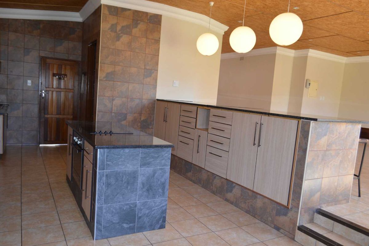 For Sale or To Let in Okahandja! - Photo 2