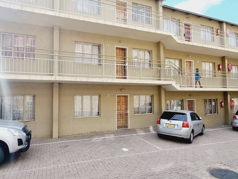 Okuryangava flat Omungeindi court - Photo 8
