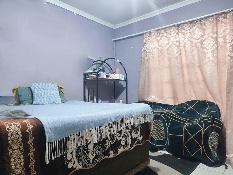 5 Bedroom House for Sale in Cosmo City - Photo 9