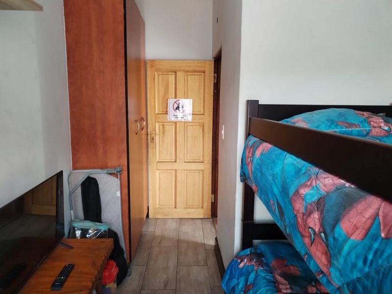 Wow what a catch... - Photo 8