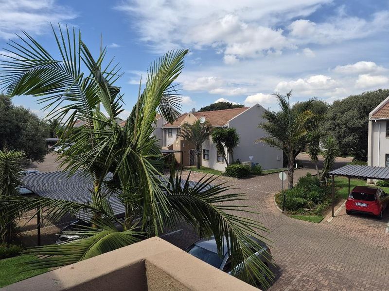 Neat two beds apartment - Photo 3