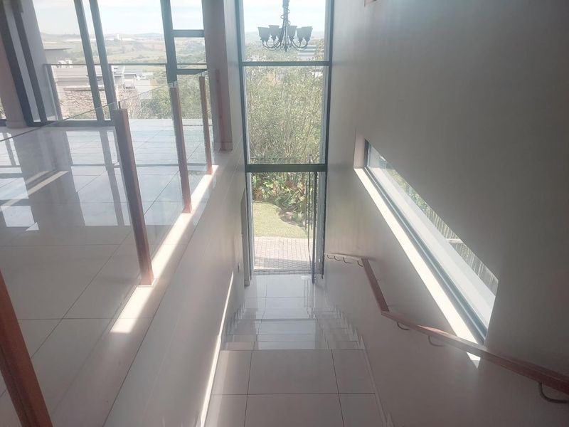 Beautiful Home in Palm Lakes for Rental - Photo 4