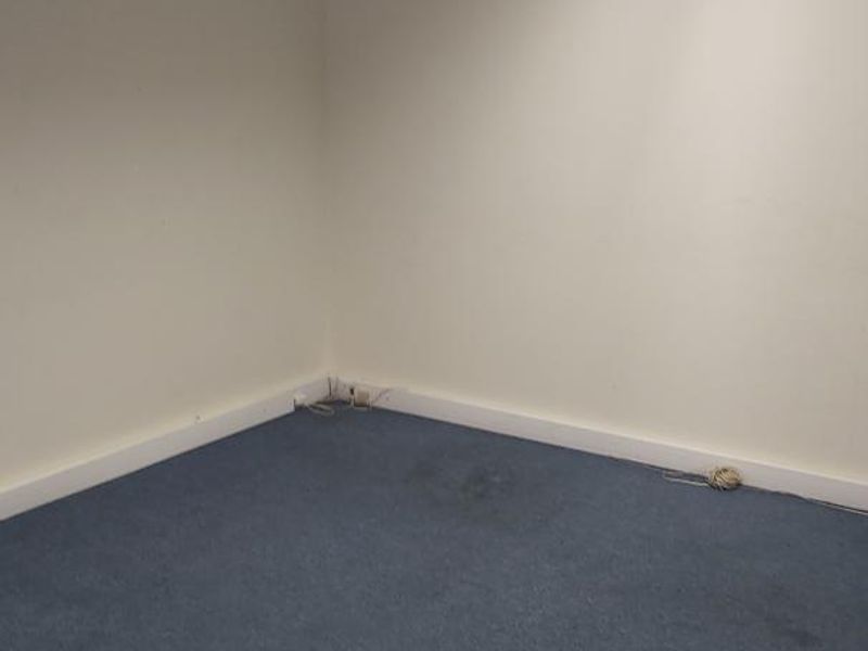 Offices to let in Newton Park. - Photo 5