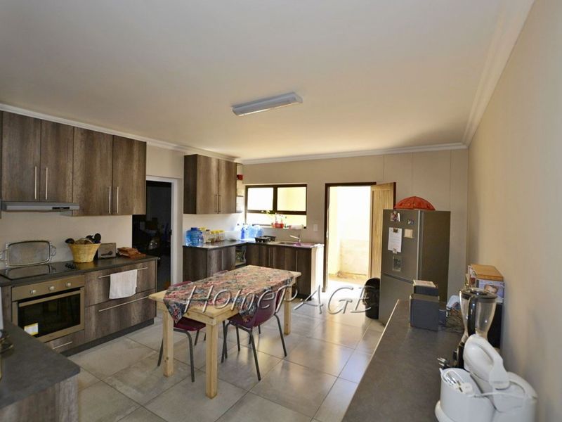 Ext 10, Henties Bay:  Spacious home at the right price is for sale - Photo 8