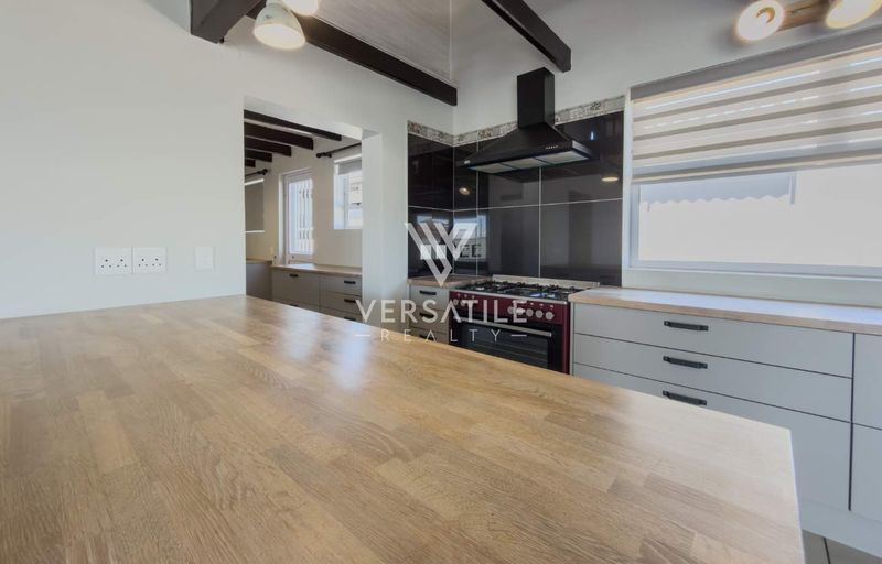 Spacious Living To Let