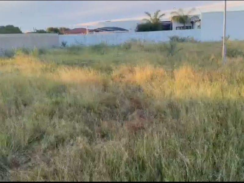 PLOT AND PLAN FOR SALE - Photo 2