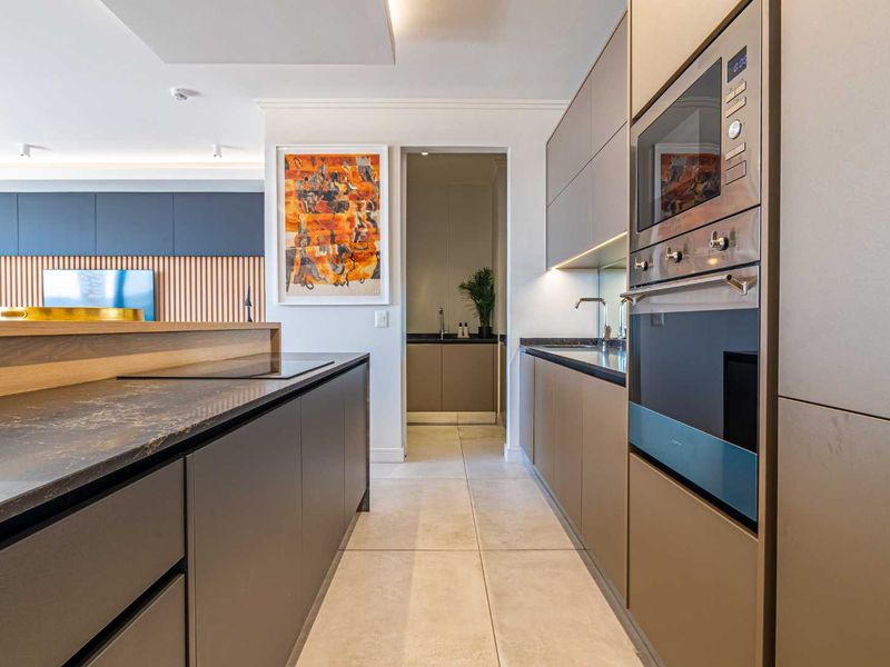 Luxury Above All - Photo 2