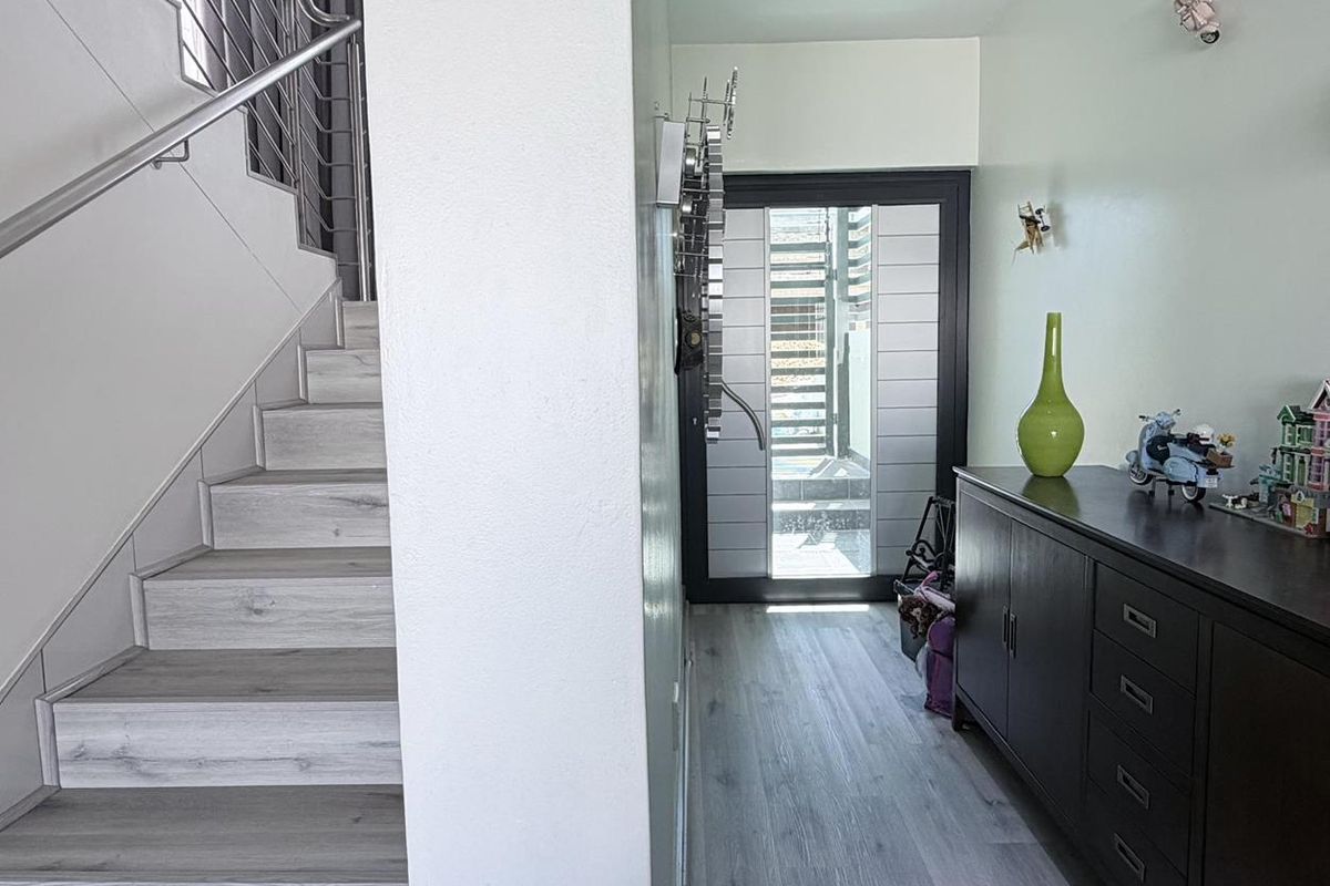 3 Bedroom Duet House For Sale in Kleine Kuppe - Photo 3