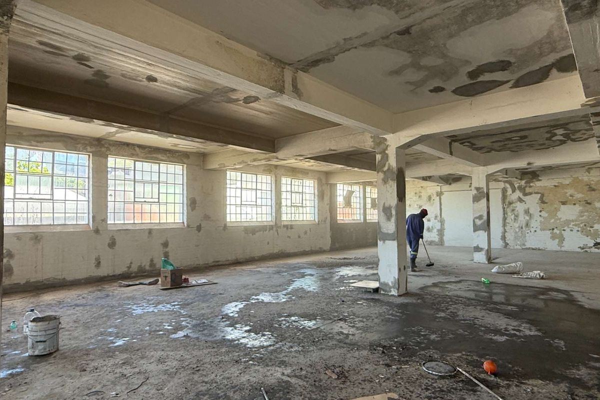 500m2 of first floor space ideal for cross fit gym - Photo 3