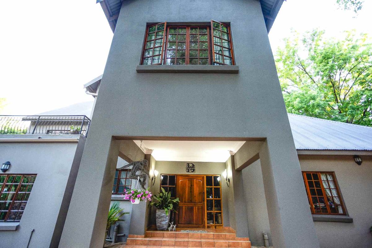 Exclusive Riverside Luxury Estate on the Banks of the Klip River - Photo 4