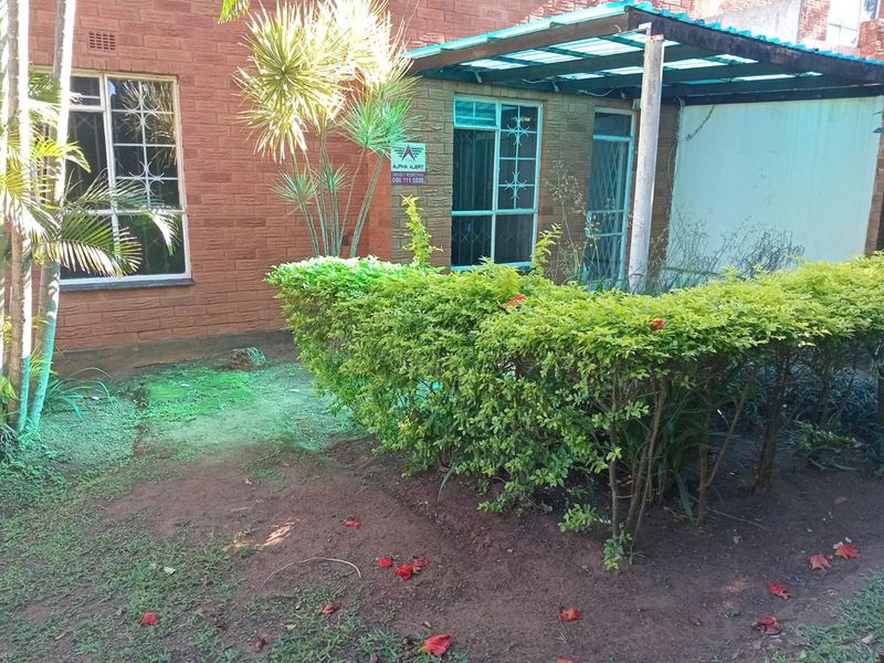 Secure Two-Bedroom Rental Flat in Empangeni Central Complex - Photo 10