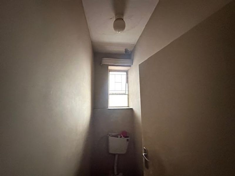 Spacious 4-Bedroom Apartment for Sale in Arcadia - Photo 10