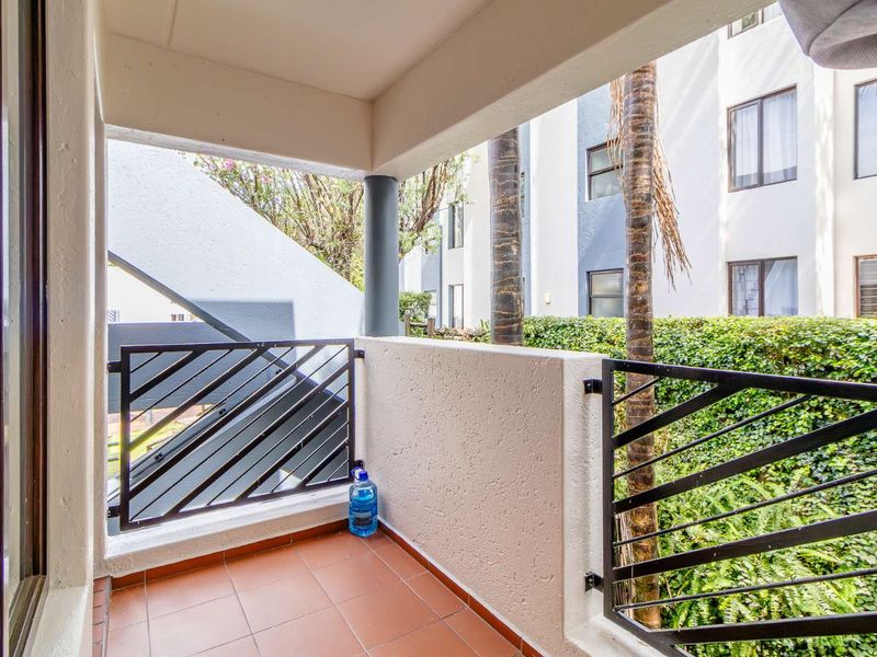 Smart Investment: Neat 1-Bedroom Apartment! - Photo 5