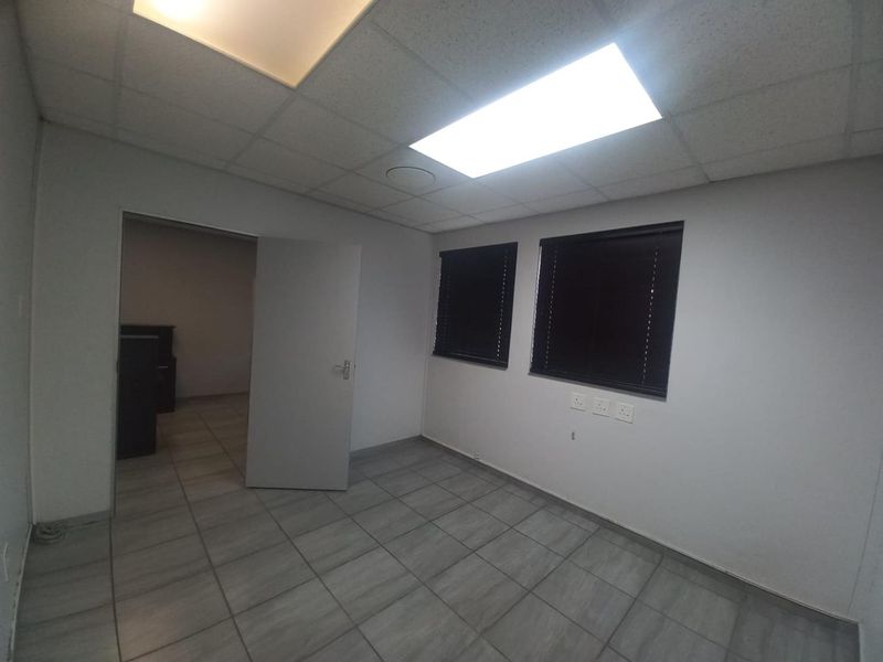 Prime Commercial Office Space - Photo 7