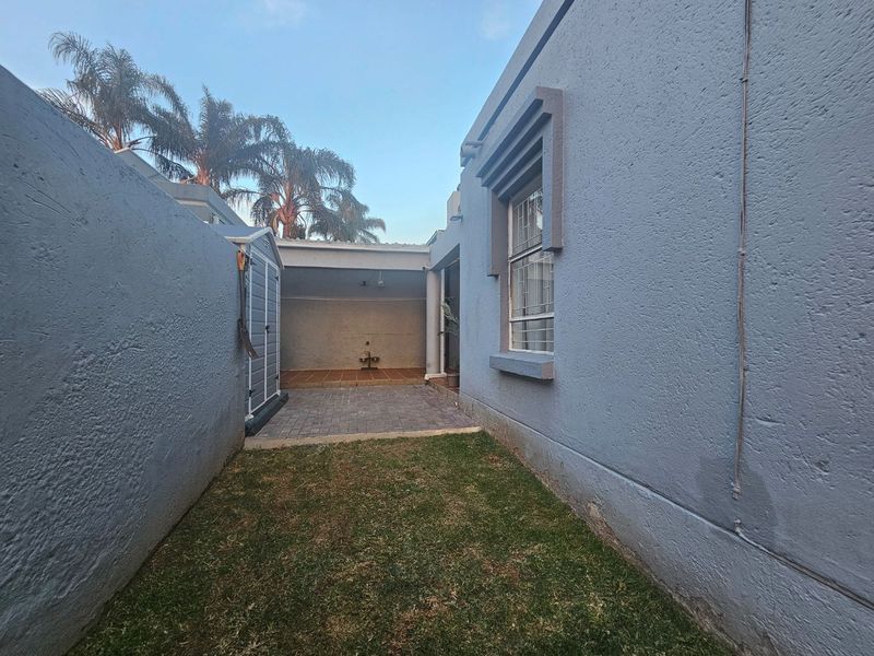 Tranquil Living with Modern Comfort awaits you in Radiokop - Photo 7