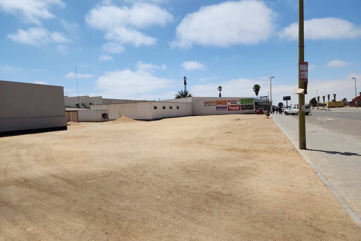 Rare oppertunity comes up in Henties Bay. - Photo 2