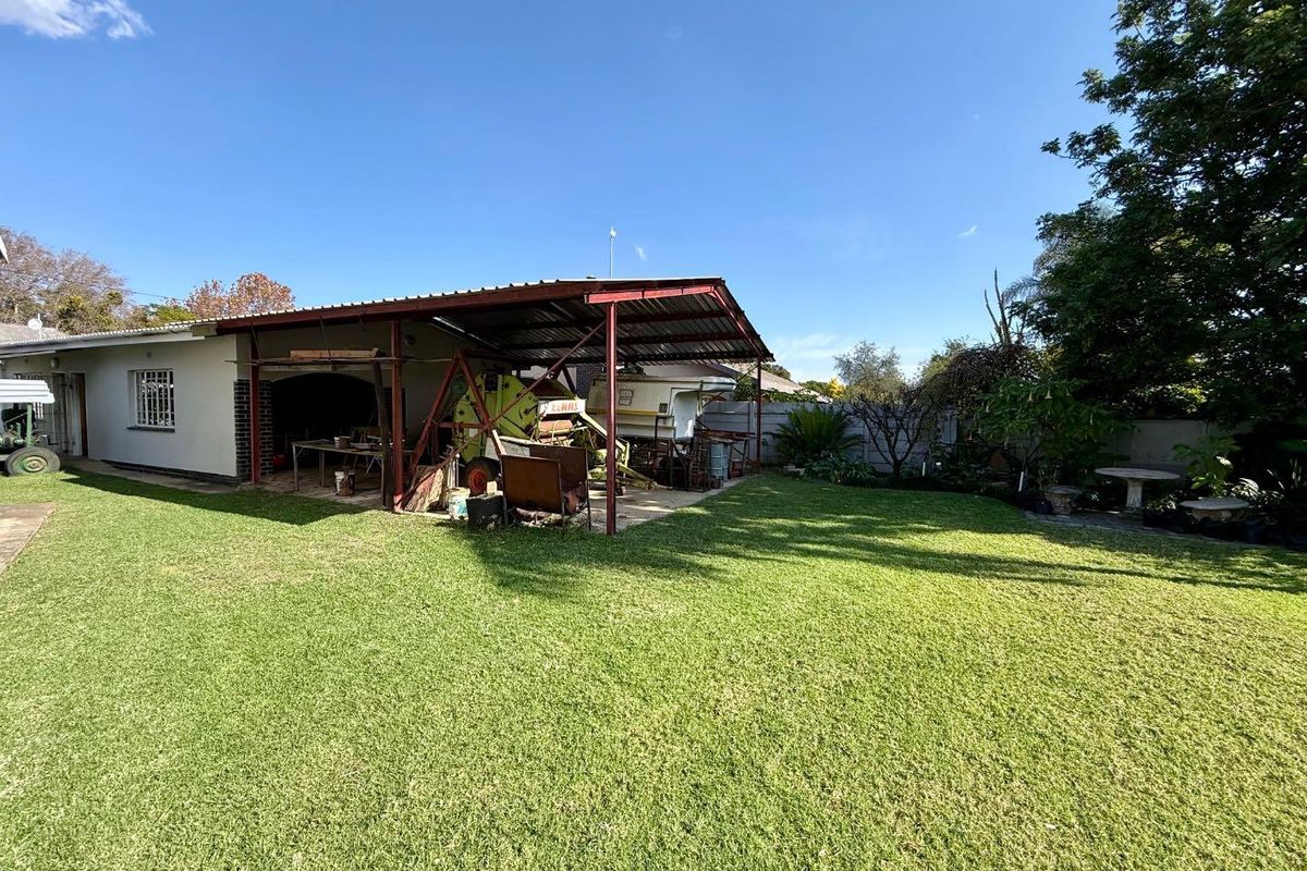 5 Bedroom house with flat for sale in Vryheid - Photo 4