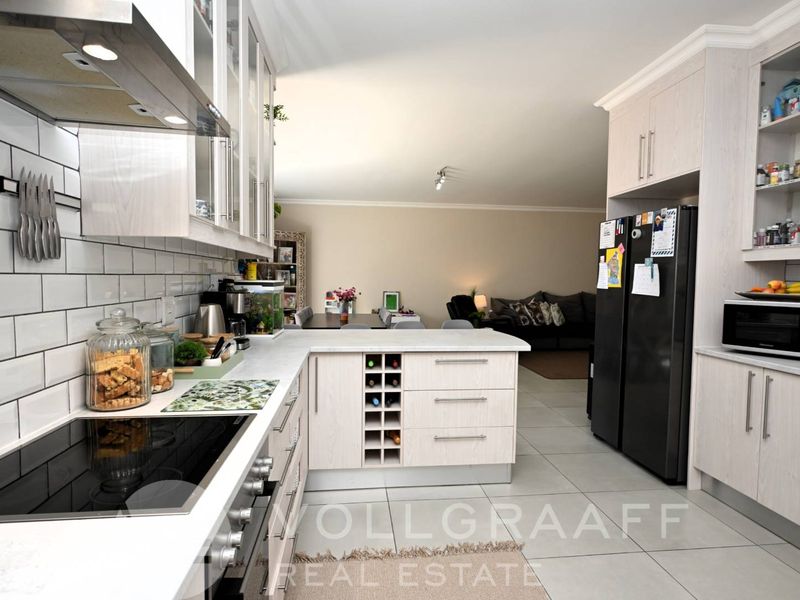 Spacious Three Bedroom Townhouse For Sale in Swakopmund Extension 39 - Photo 3