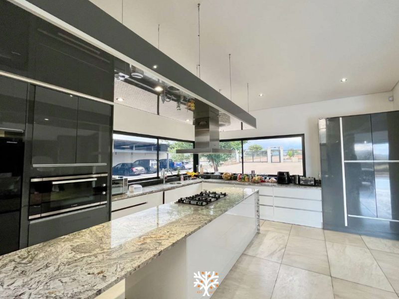 Auas View Nature Estate | 6-Bedroom Home For Sale - Photo 7