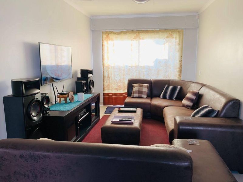 For Sale: Charming Apartment in Walvis Bay Central Area - Spring Court - Photo 6