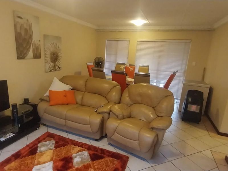 2 Bedroom House In Sand Stone Estate - Photo 4