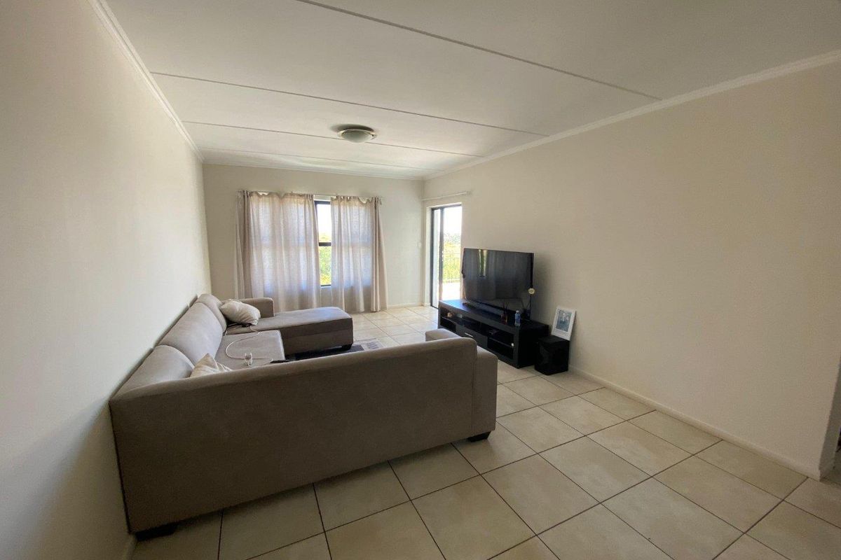 2 Bedroom Apartment for Sale - Photo 5